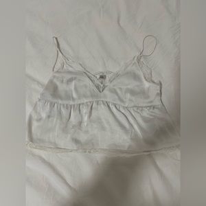 ARITZIA LITTLE MOON CROPPED CAMISOLE WHITE SATIN LACE TRIM SIZE M